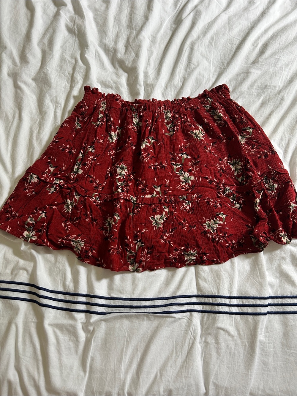 Red floral Sezane mini skirt